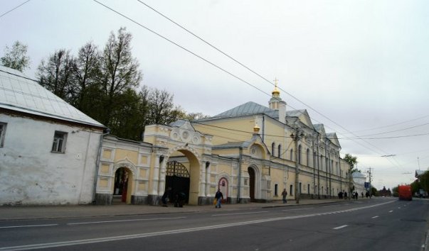 Богородице-Рождественский мужской монастырь. Пристенный храм в честь Рождества Христова