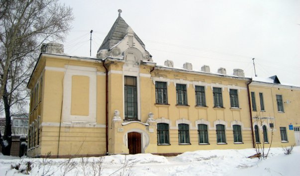 Городская начальная школа на улице Якушева