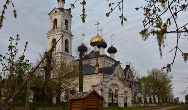 Кресто-Воздвиженская церковь